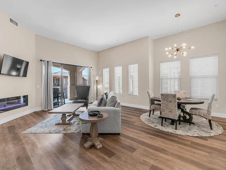 15550 S 5th Ave #108 — Photo 7