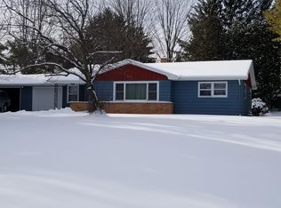 641 E Washington St, Slinger, WI 53086