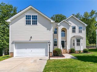 15212 Tomahawk Ridge Dr, Midlothian, VA 23112