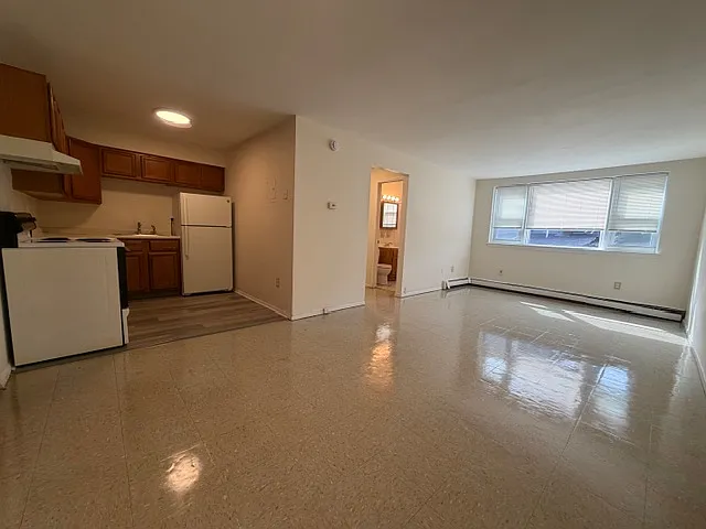 104 Main St #A4 — Photo 3