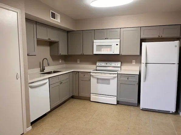 6213 E Greenway St APT 1, Mesa, AZ 85205