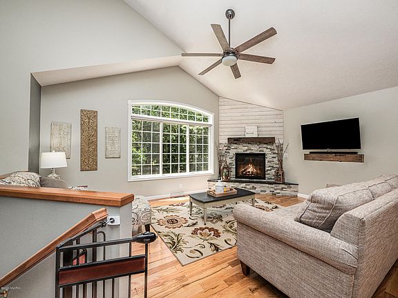 2nd image of 13643 Hidden Acres Dr