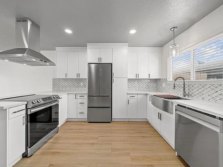1101 Colusa St #3 — Photo 8