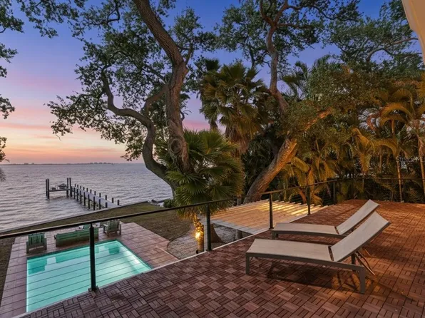 3127 Bay Shore Rd, Sarasota, FL 34234