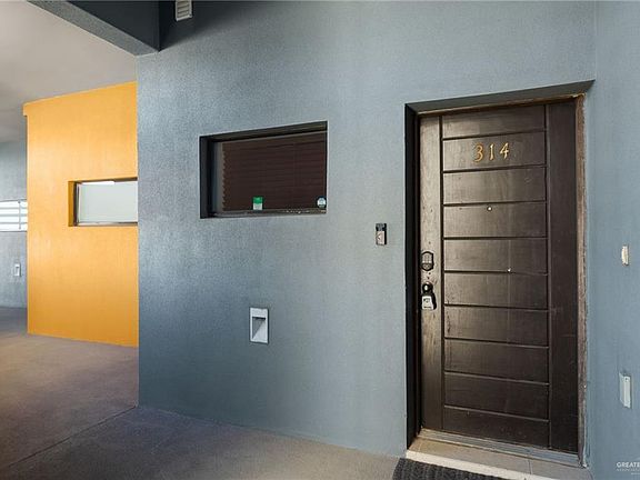2nd image of 813 Travis St Unit 314