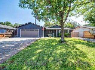 2301 Christian Ln, Redding, CA 96002