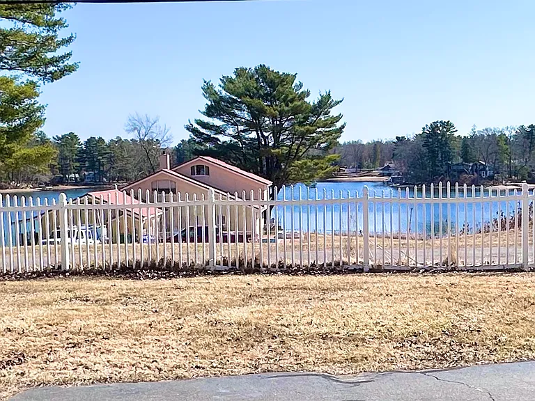 331 Oakridge Ave — Photo 4