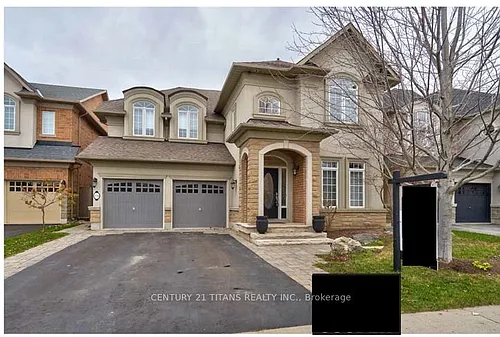 170 Tawny Cres Photo 1