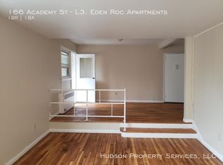 166 Academy St APT L3, Poughkeepsie, NY 12601