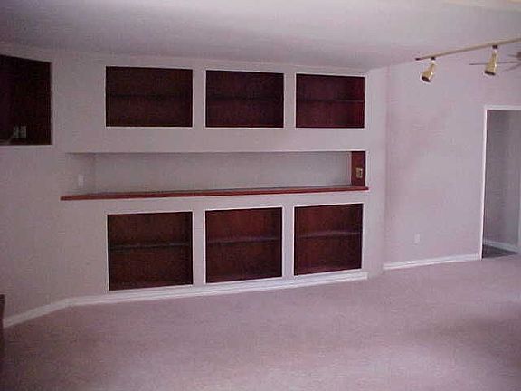 Livingg room shelves 