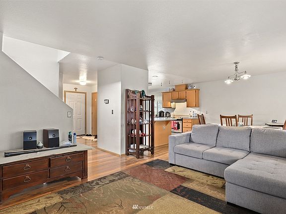 3rd image of 5450 Rumac Street SE