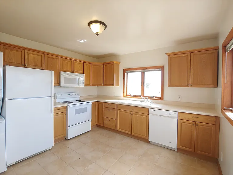 8890 Cusker Ln #A & B — Photo 5