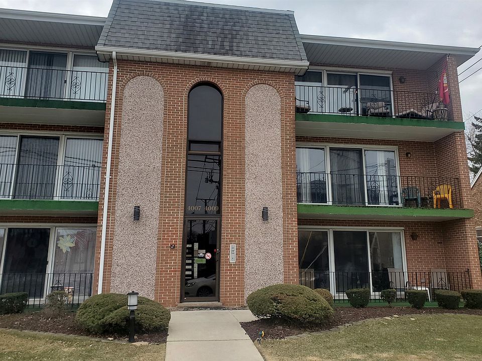 1st image of 4009 W 105th St APT 3