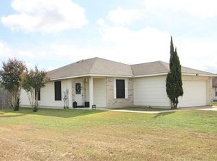 137 Hay Meadow Rd, Cedar Creek, TX 78612