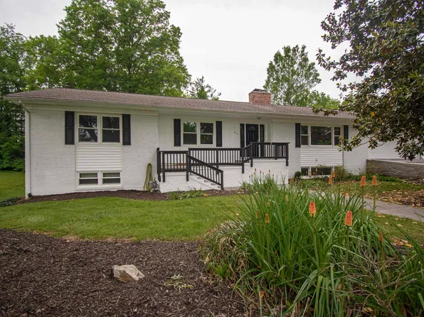 832 Hutcheson Dr, Blacksburg, VA 24060