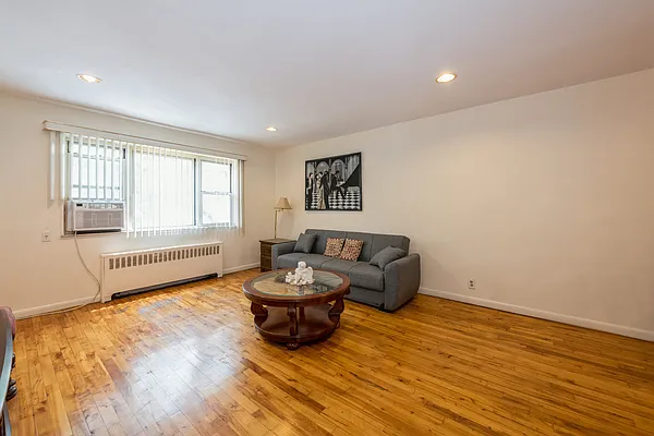 Sold by Ben Bay Realty Co. of Bay Ridge | media 34