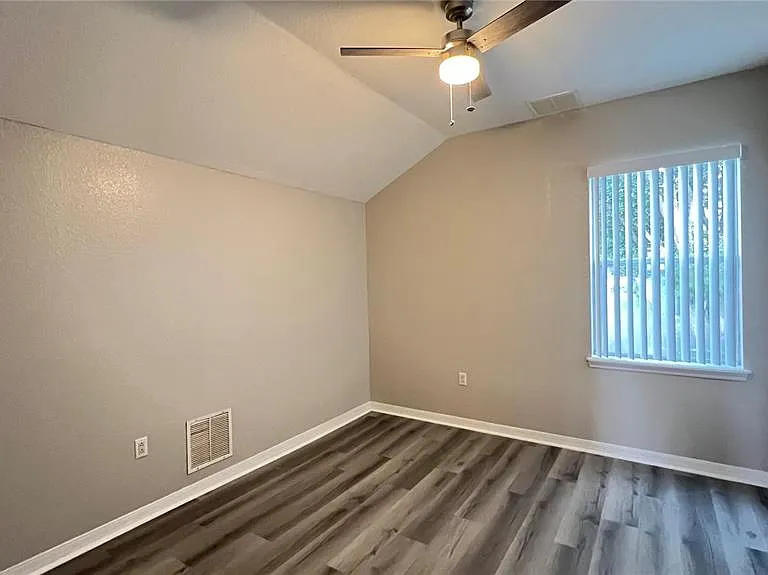 143 Vizcay Way — Photo 38