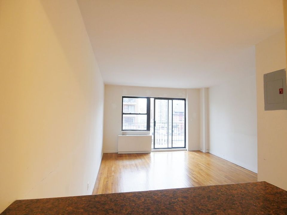 1st image of 225 E 85th St APT 1402