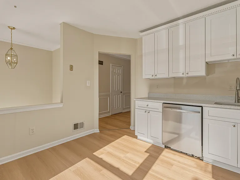 55 Oak Crest Ct — Photo 20