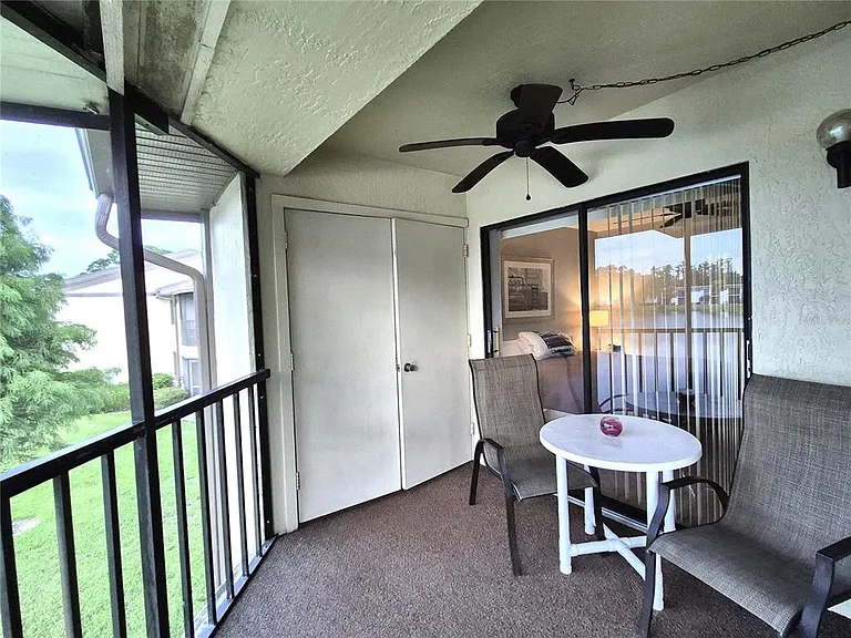 270 Woodlake Wynde #270 — Photo 14