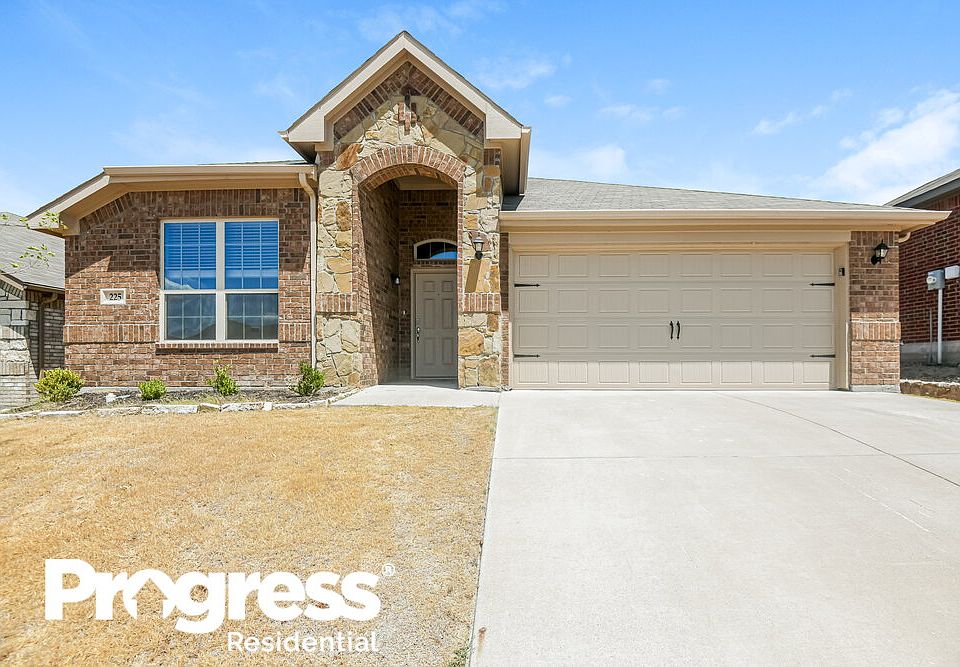 1st image of 225 Balcones Dr