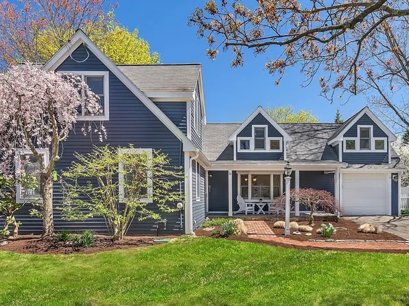 23 Douglas Rd, Needham, MA 02492