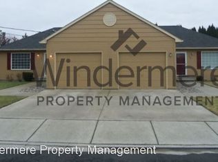 284 NE Deccio Rd, College Place, WA 99324