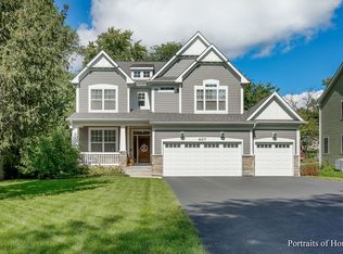 607 Parkway Dr, Wheaton, IL 60187