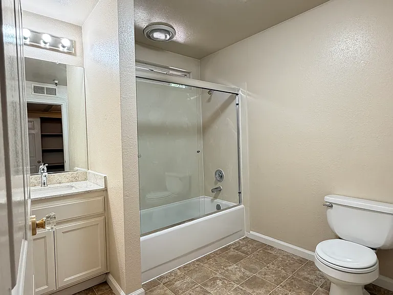 174 El Dorado Ave #2 — Photo 13