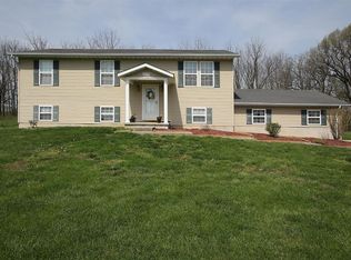 4688 Seminary Rd, Alton, IL 62002