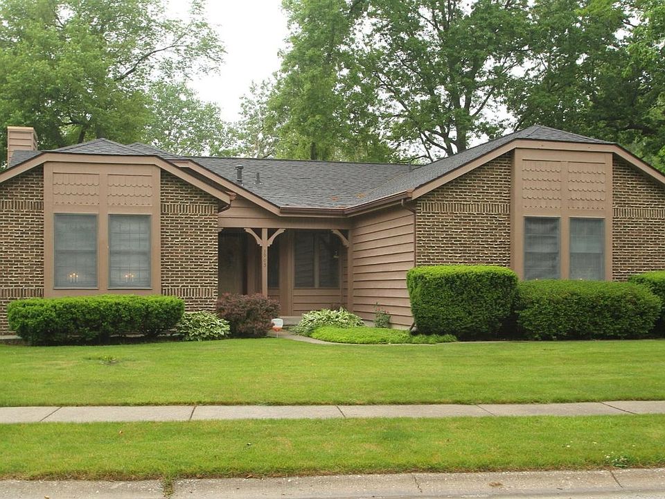 1st image of 3905 Oak Grove Dr