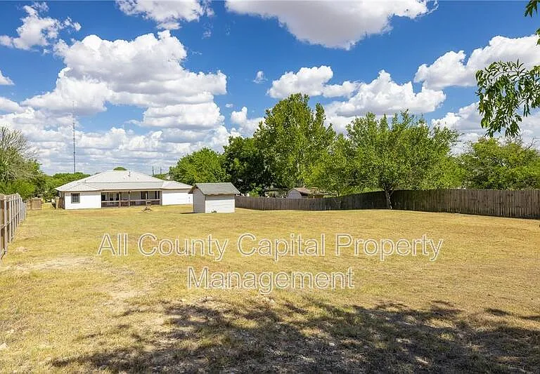 112 Old West Trl — Photo 13