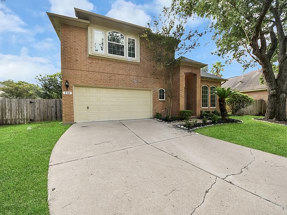 3rd image of 114 Lindencrest Ct