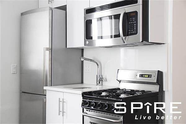 2nd image of 177 Ludlow St APT 4B