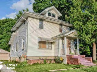 2017 S Term St, Burton, MI 48519