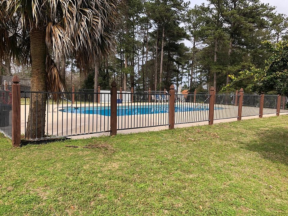 2nd image of 132 Canterbury Dr