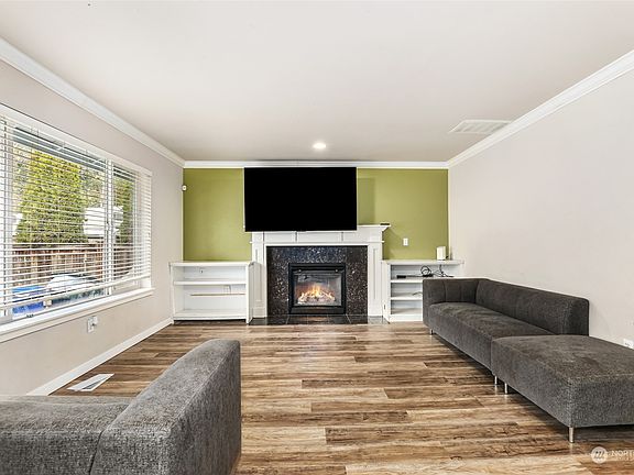 3rd image of 12106 178th Avenue E