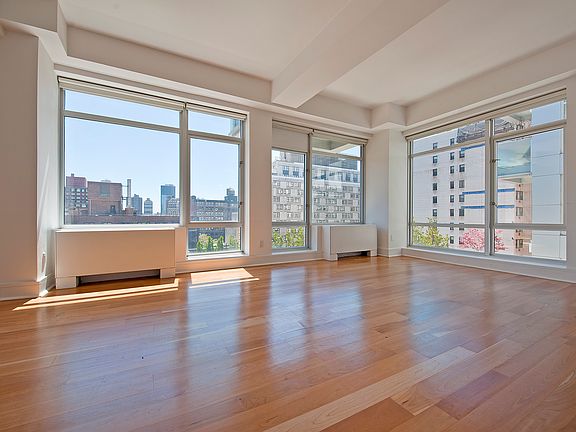 4th image of 426 W 58th St #Phh