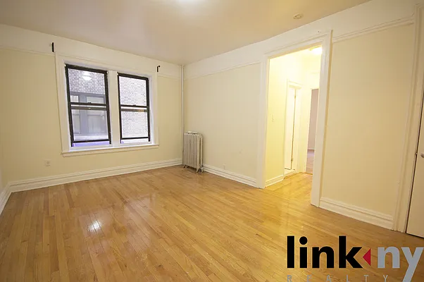Rented by Link NY Realty | media 8