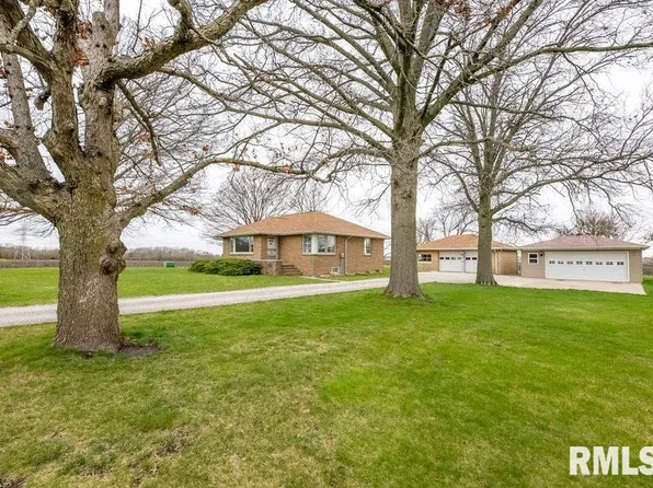 4323 W Willow Knolls Ct, Peoria, IL 61615