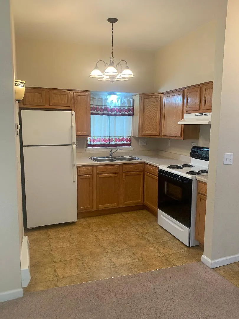 1 bed, 416 sqft, $1,200 — Photo 3