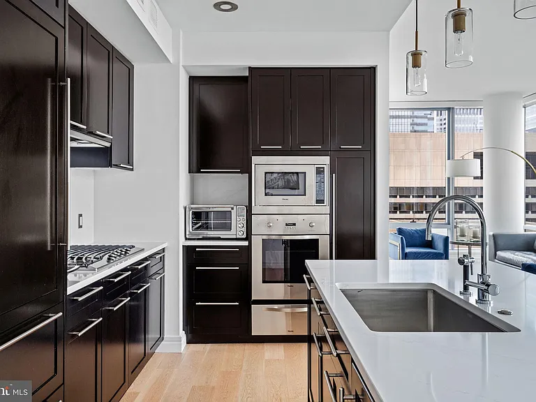 1414 S Penn Sq #44F — Photo 7