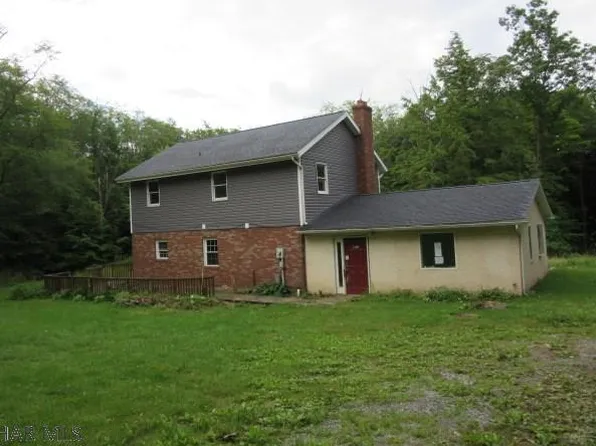 173 Lower Cardinal Dr, Portage, PA 15946