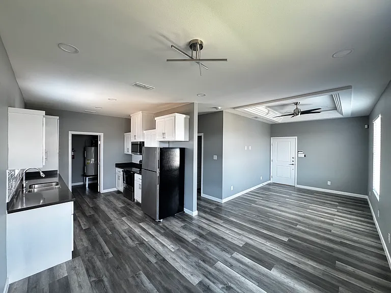 1808 Angelina Dr #3 — Photo 9