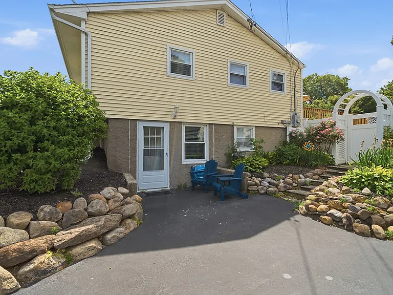 22 Hart St — Photo 5
