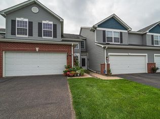8480 Grove Cir, Shakopee, MN 55379