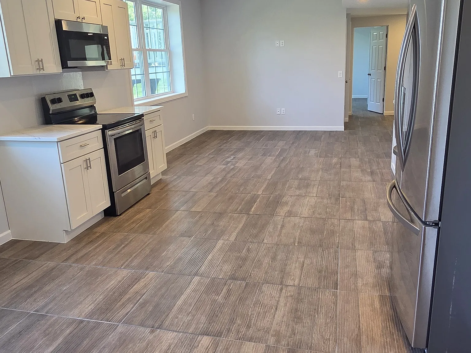 2 bed, 1240 sqft, $2,600 — Photo 2