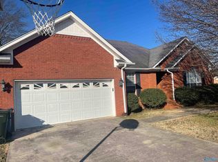 100 Medicine Bend Ct, Madison, AL 35758