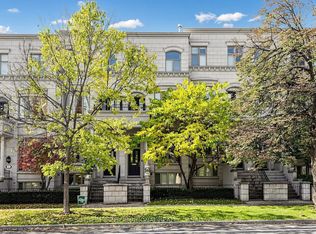 260 Russell Hill Rd #11, Toronto, ON M4V 2T2