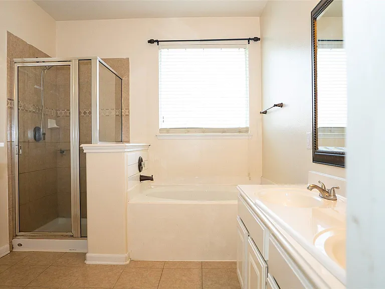 11922 Champions Walk Ln — Photo 12
